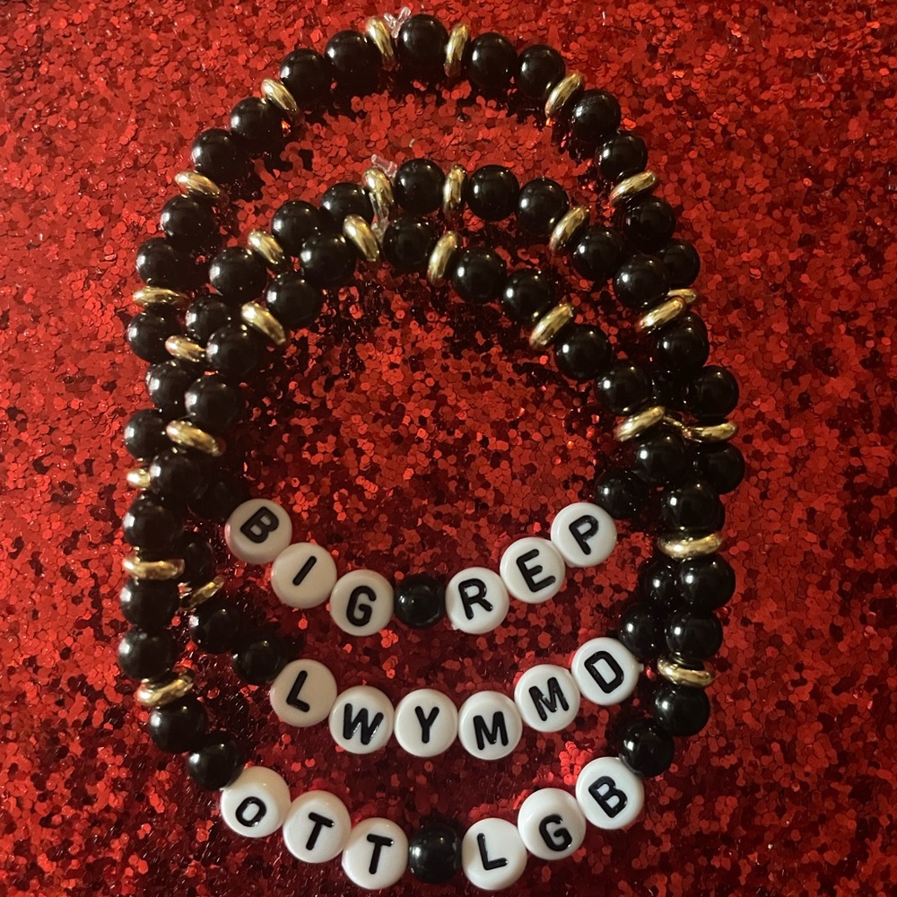 Taylor Swift Eras Tour - Reputation Stack Friends… - image 1